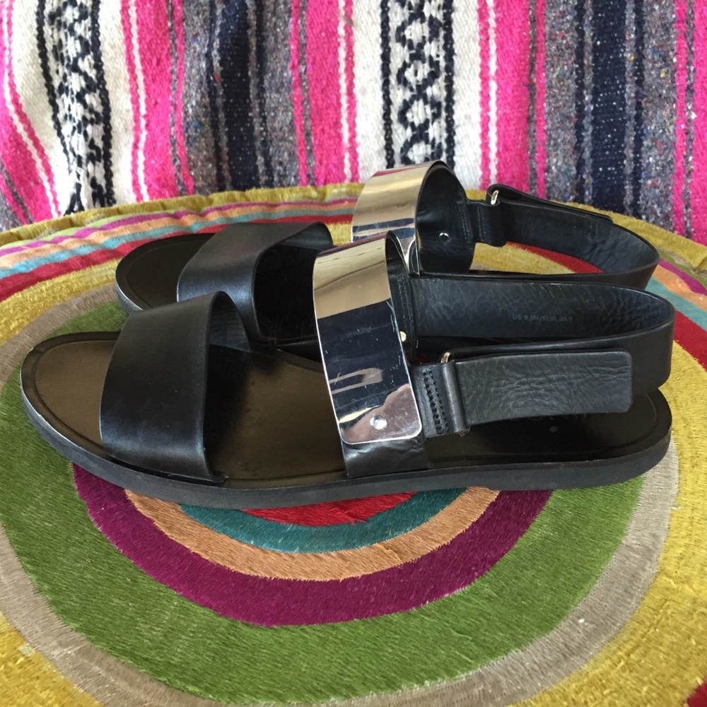 Vince sandals